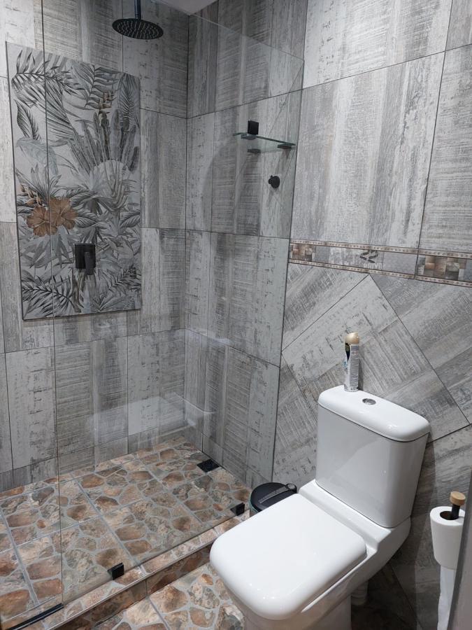 Twins Guest House Astoni فاندربايلبارك الغرفة الصورة